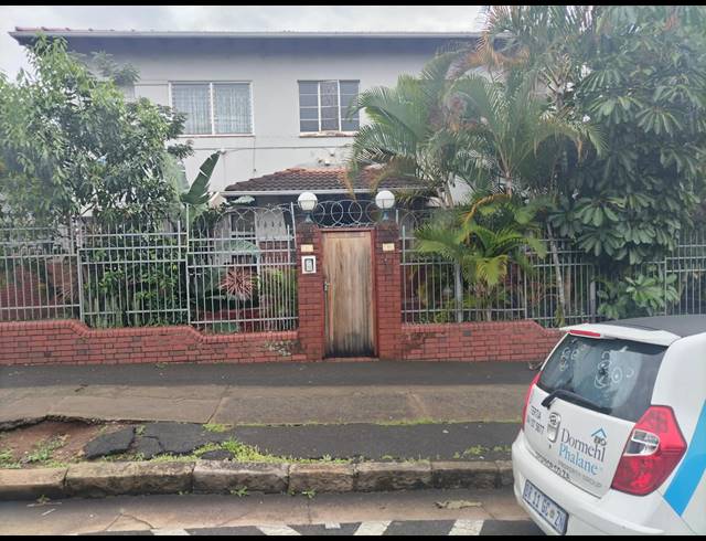 2 BEDROOM FLAT FOR SALE IN GLENWOOD